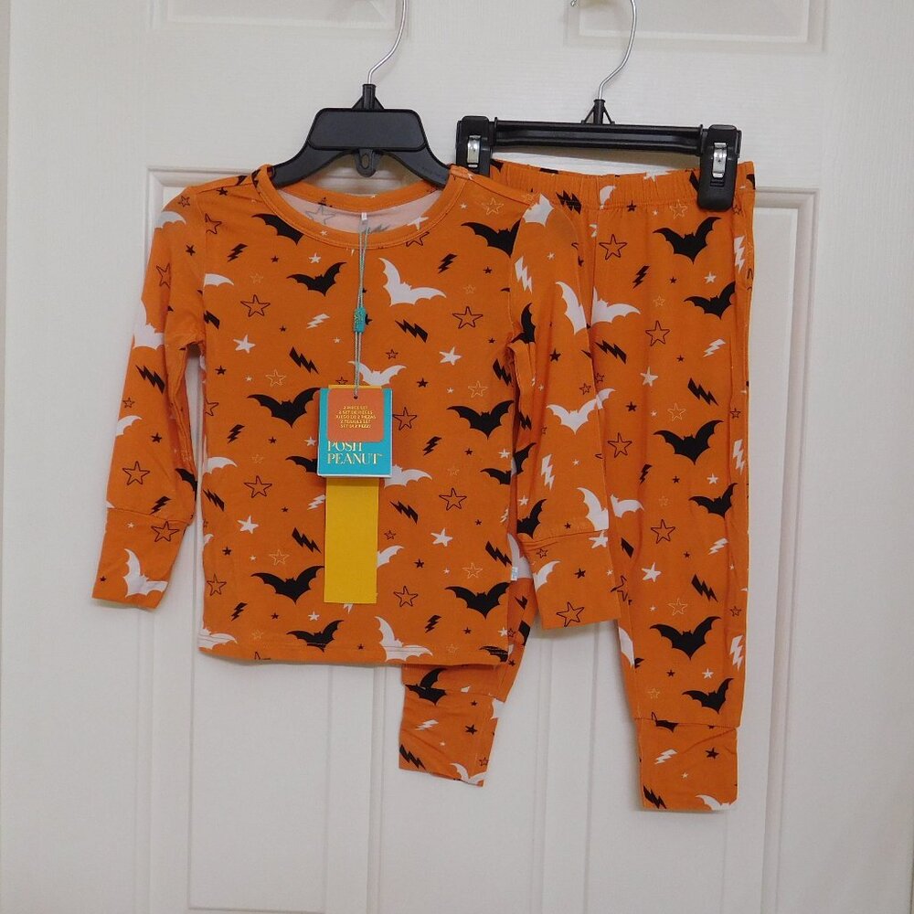 NWT 2pc Posh Peanut Bamboo Orange Bats Stars Halloween Pajamas sz 2t